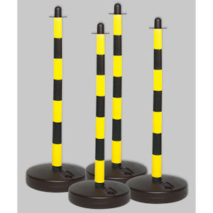 Standard-Sperrpfosten mit Absperrkette